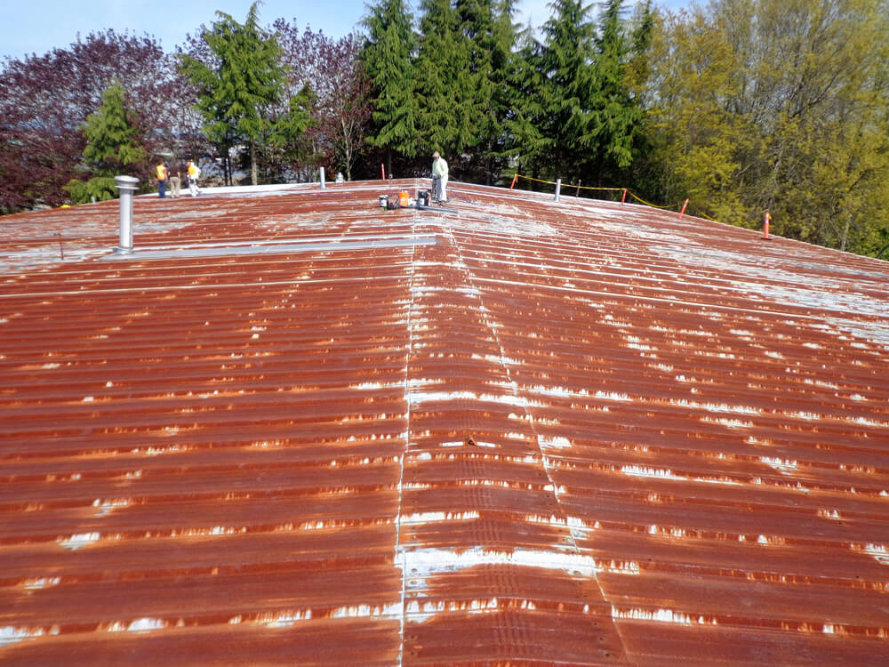 A photo of a roof in Richmond before the application of Inland Coatings.